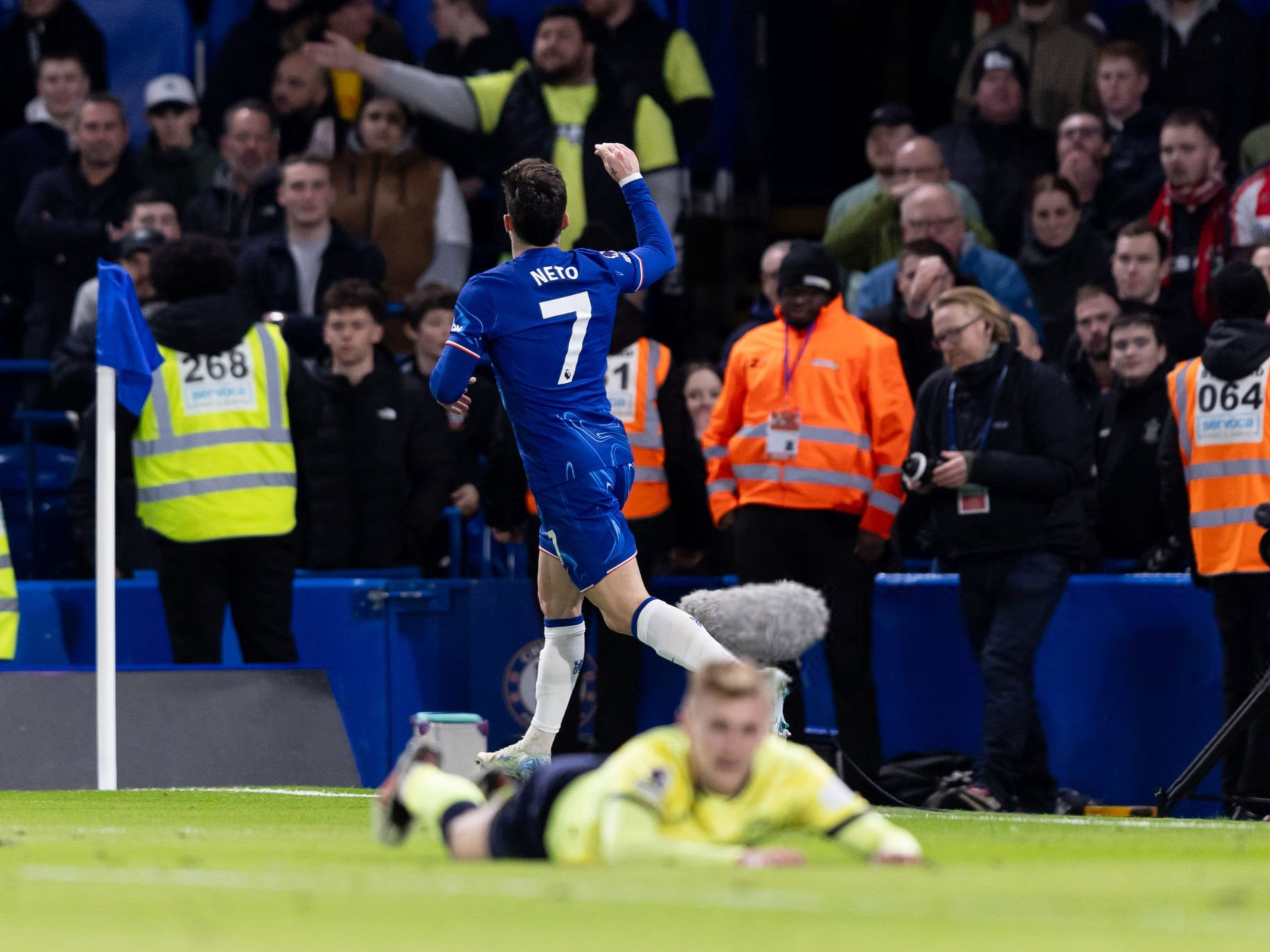切尔西客场不敌布莱顿，遭遇挫折的简单介绍